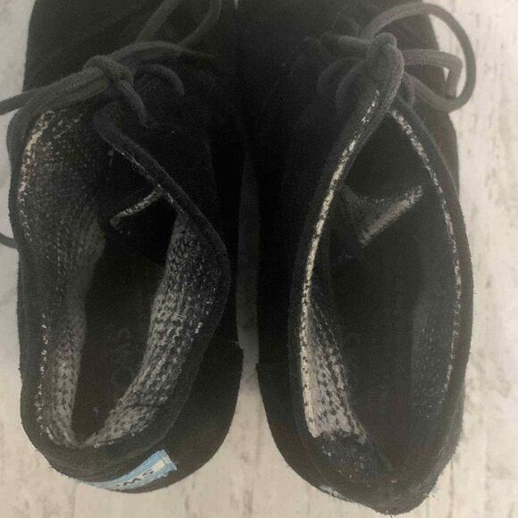 TOMS Womens Boots Size 6 Black Suede Wedge‎ Lace Up Ankle Booties Closed Toe - Picture 5 of 8